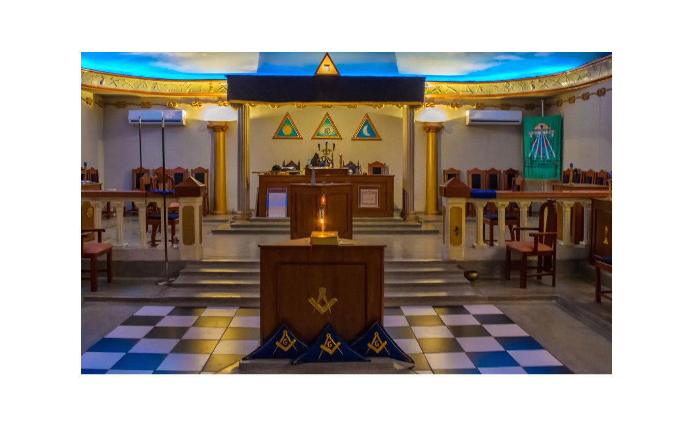 Decoração do Templo no REAA – Toalhas, Franjas e Galões